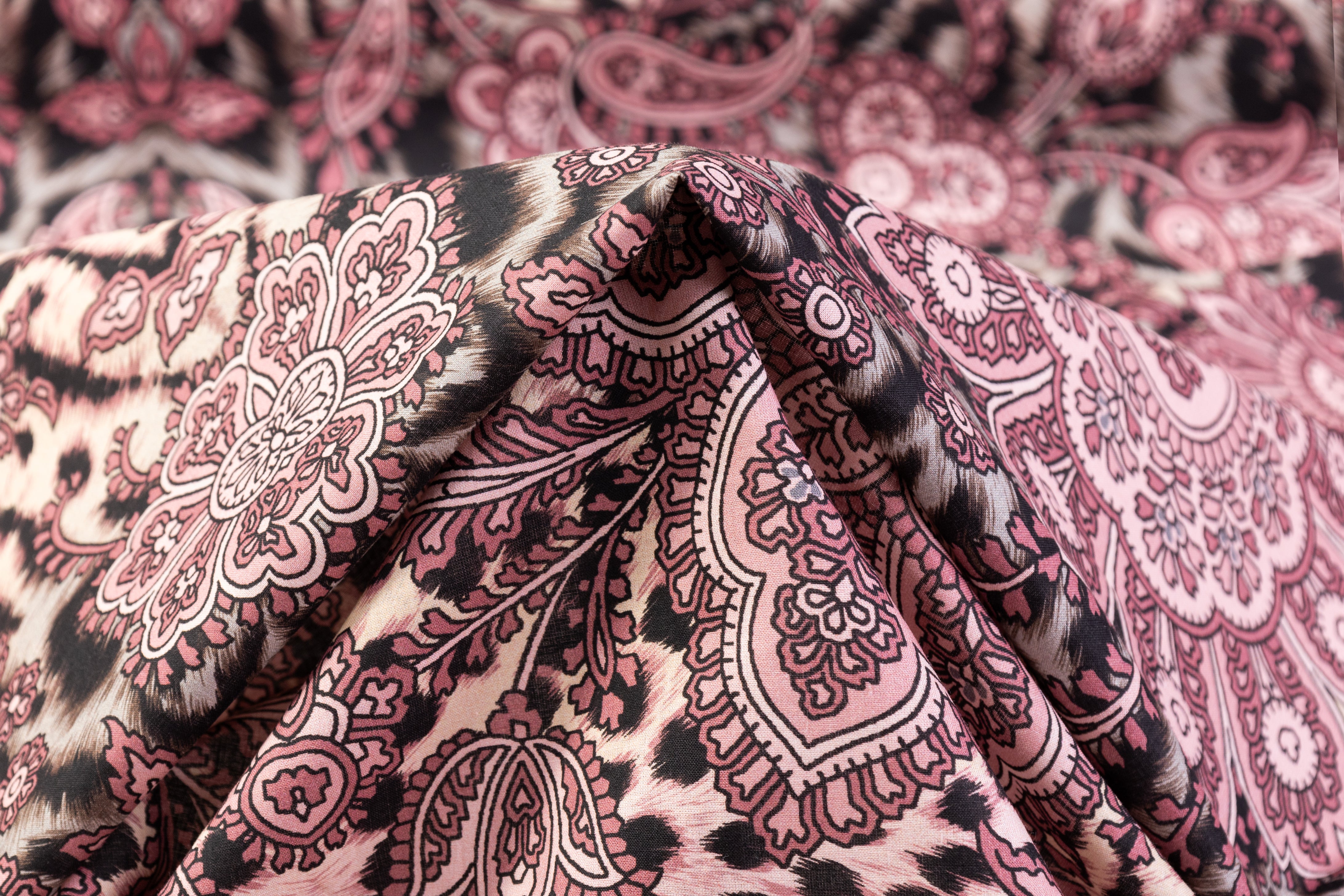 Ratti - Cheetah Paisley Italian Cotton Lawn - Mauve