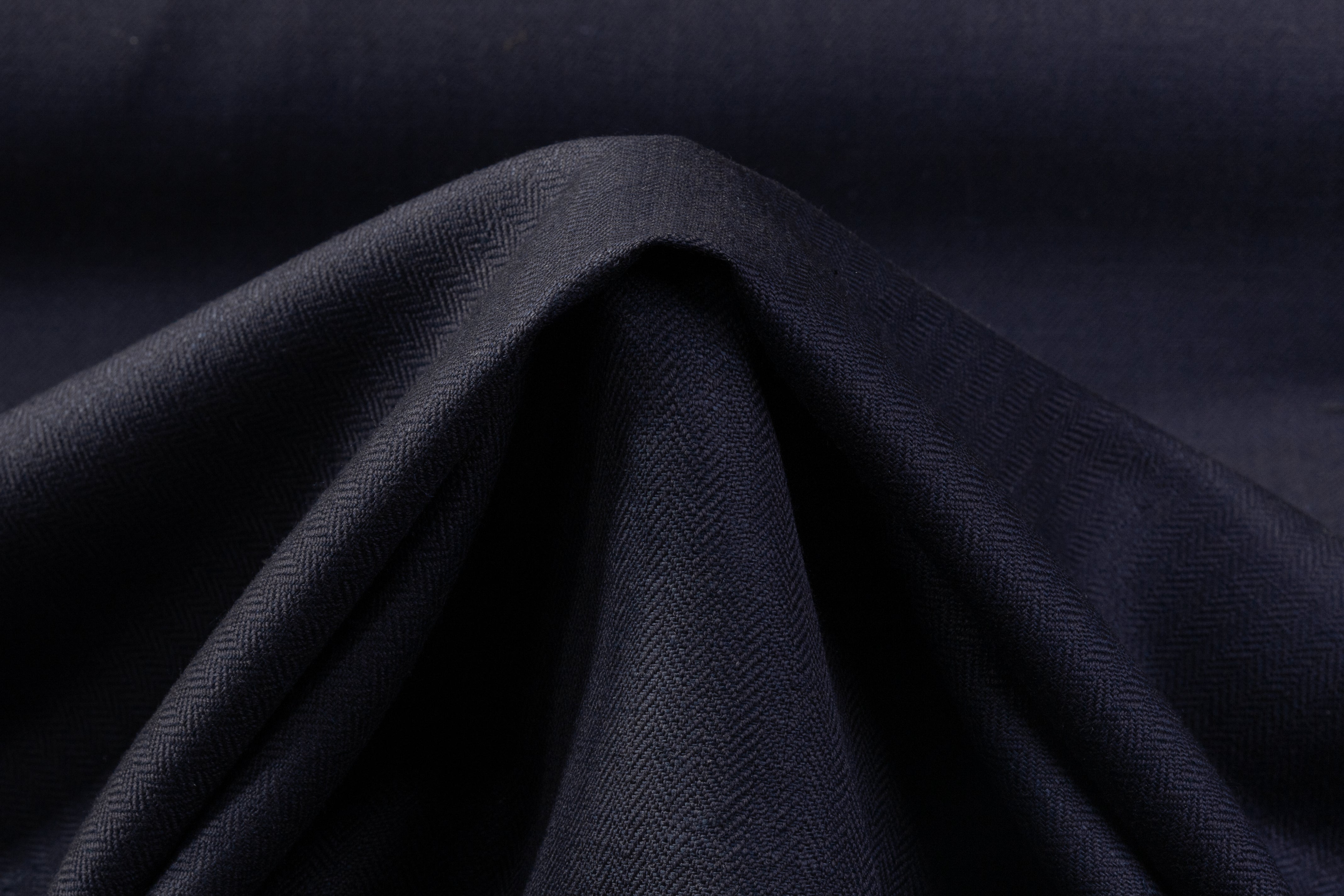 Herringbone Italian Wool Linen Suiting - Navy