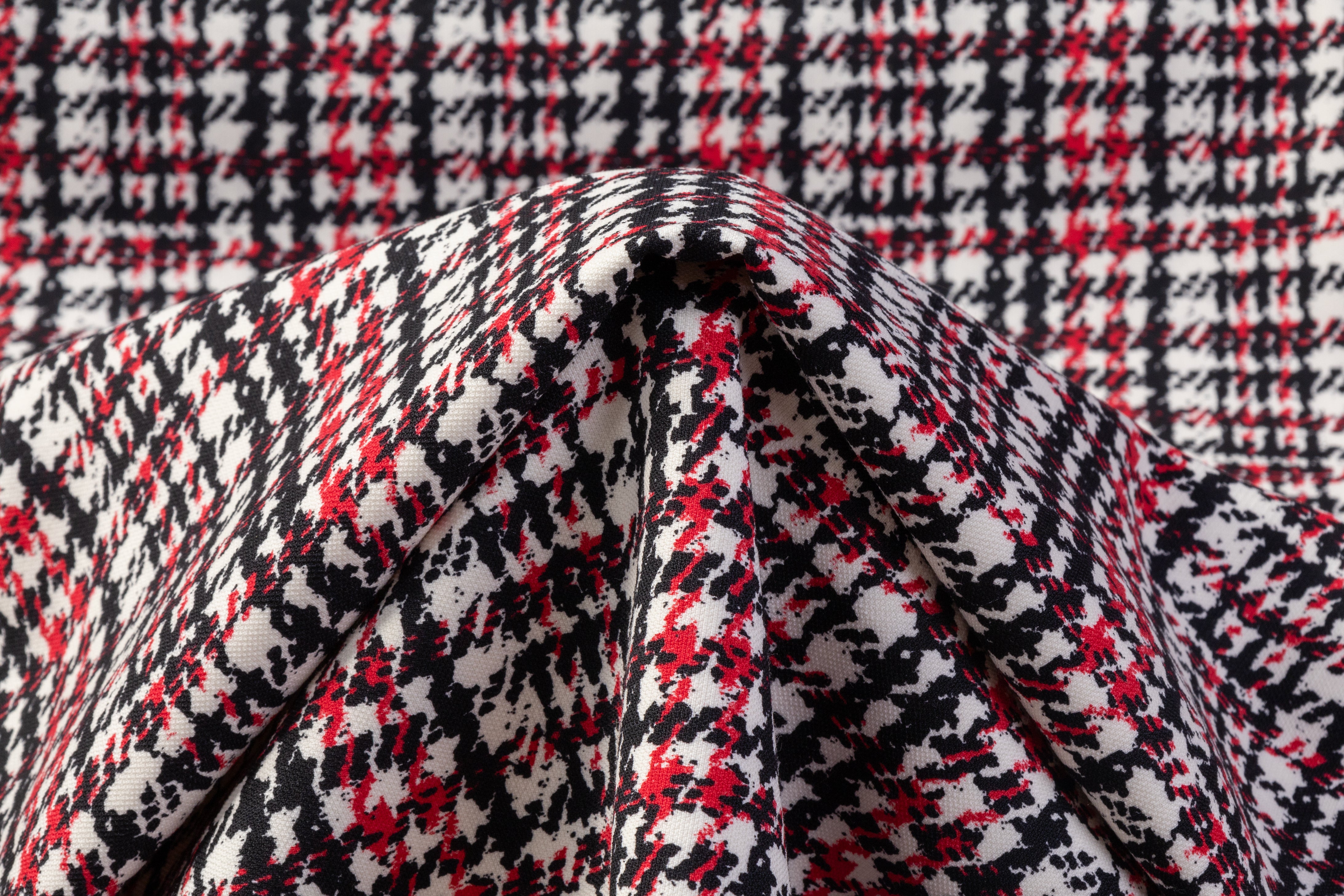 Houndstooth Printed Italian Wool Tricotine - Black / Red / Off White