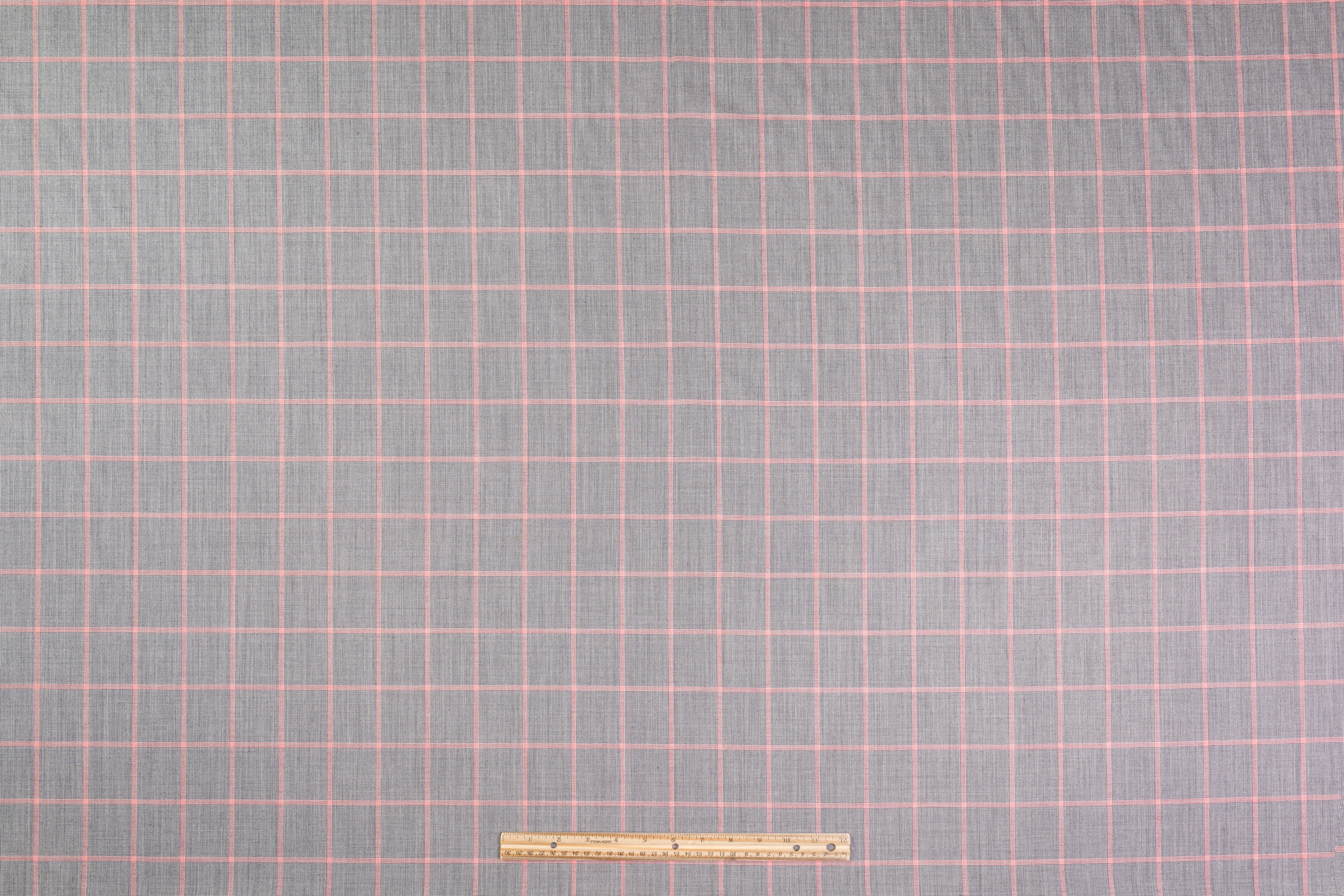 Checked Italian Super 120s Italian Wool Suiting - Gray / Pink