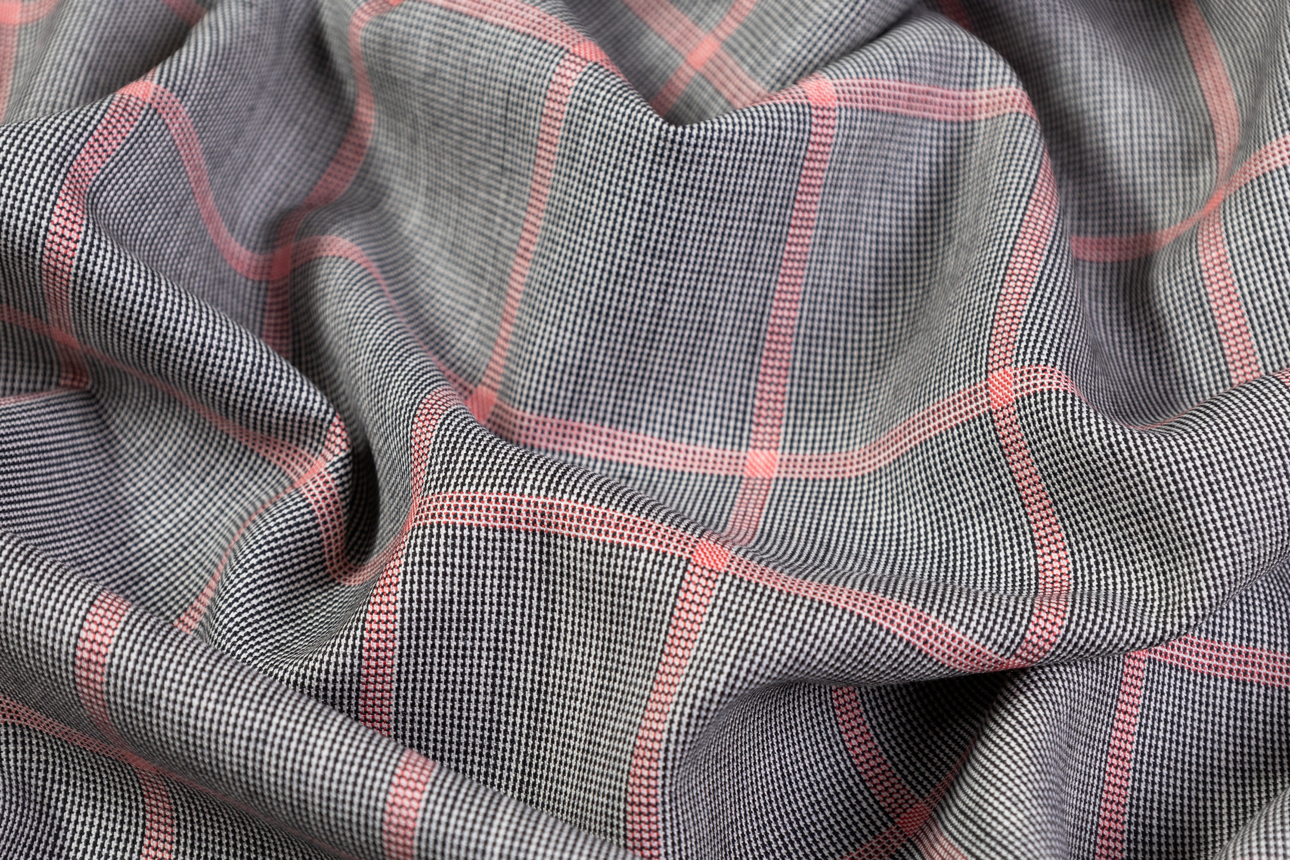Checked Italian Super 120s Italian Wool Suiting - Gray / Pink