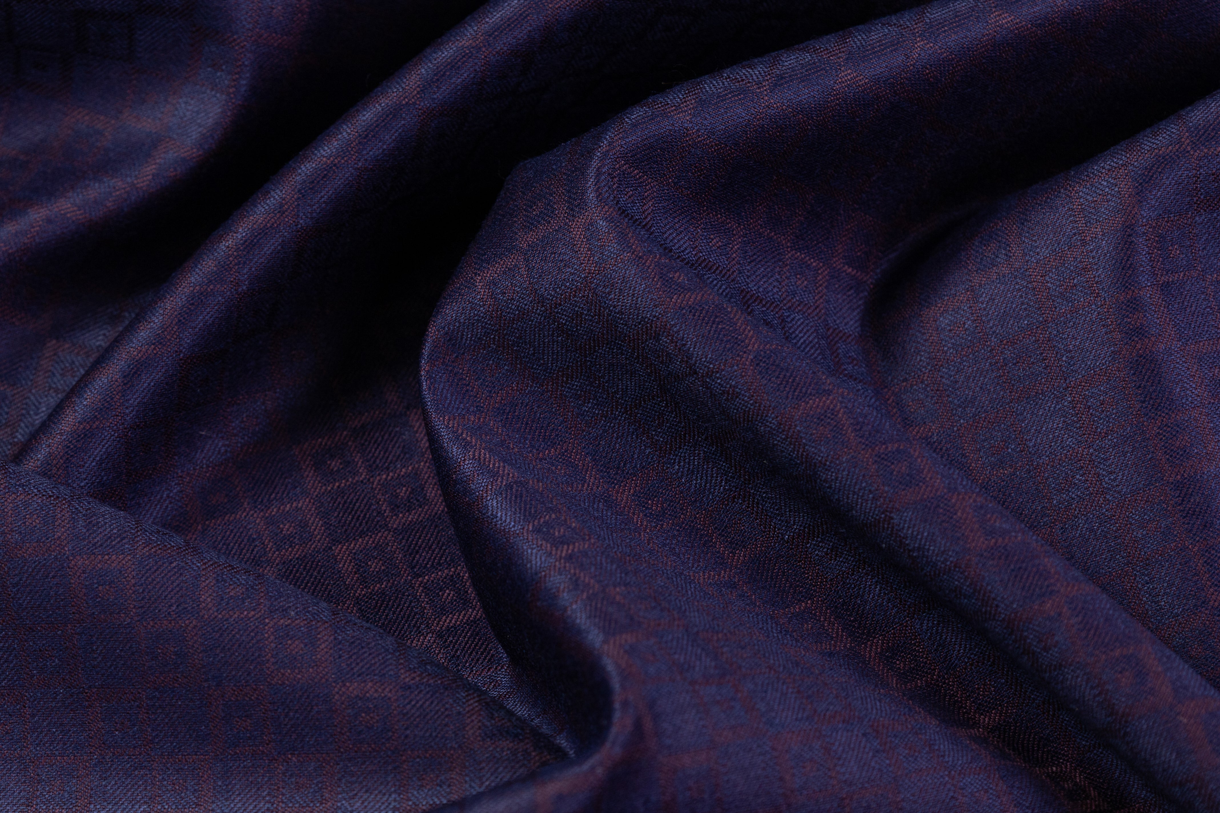 Geometric Italian Wool Viscose Jacquard Suiting - Navy / Plum