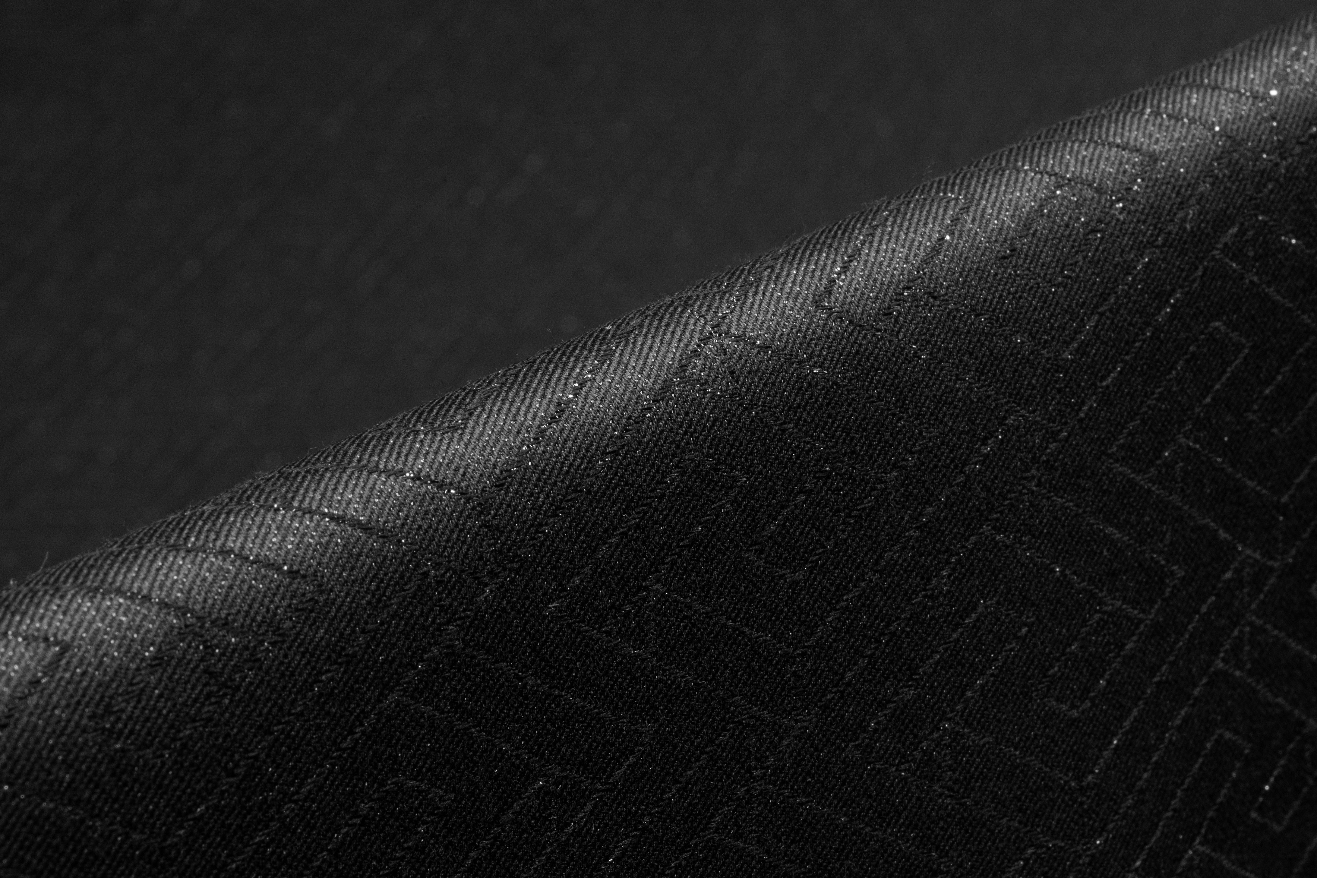 Geometric Metallic Italian Wool Jacquard Suiting - Black