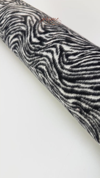 Italian Wool Jacquard - Black / White