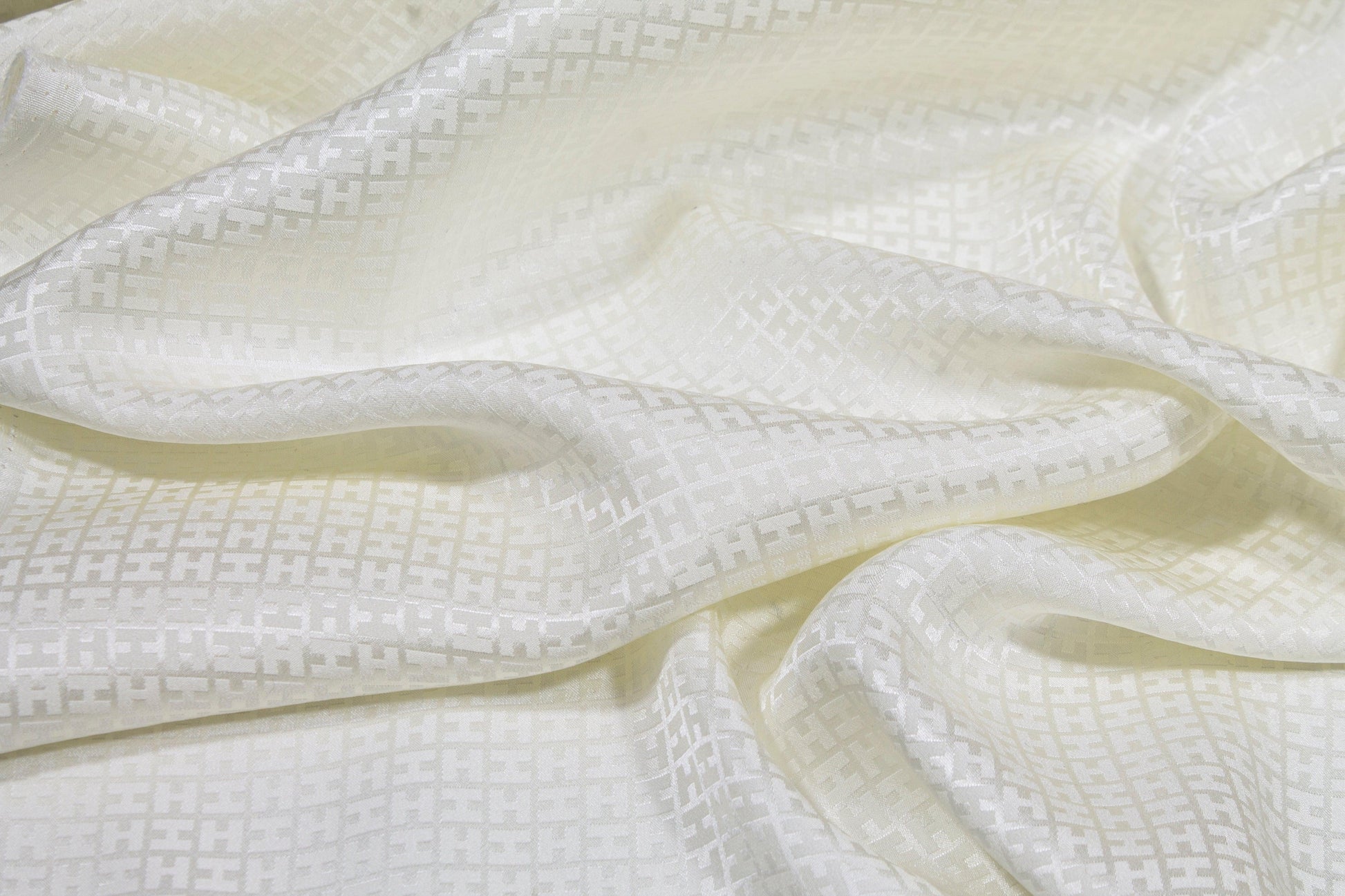 Lightweight Silk Jacquard - Ivory - Prime Fabrics
