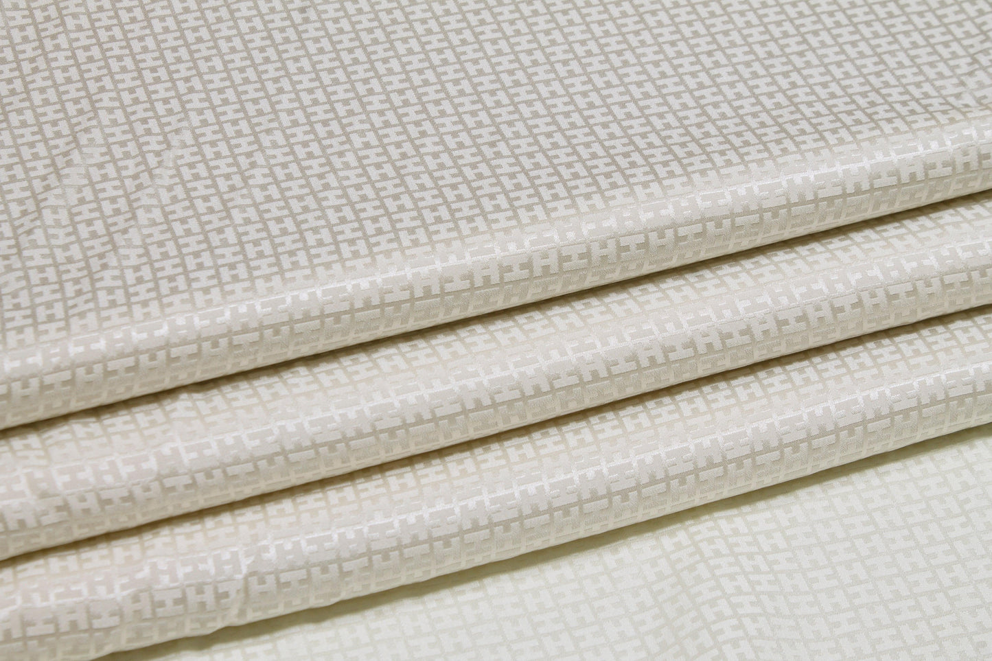 Lightweight Silk Jacquard - Ivory - Prime Fabrics