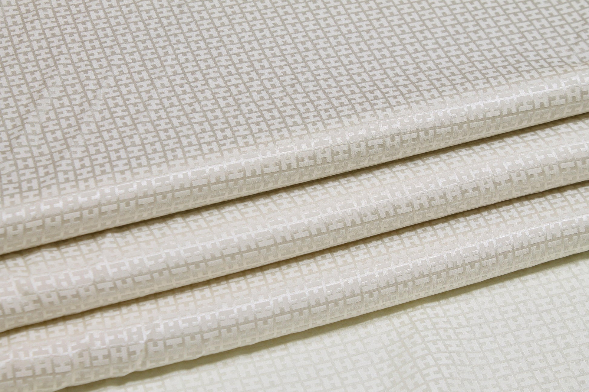 Lightweight Silk Jacquard - Ivory - Prime Fabrics