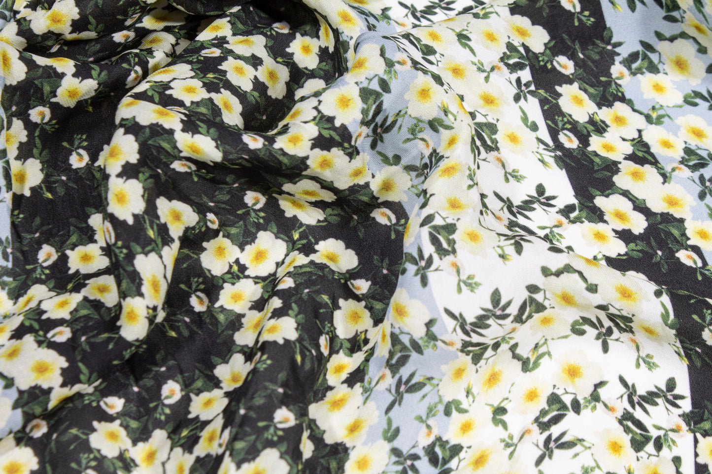 Ditsy Floral Viscose Silk Georgette - Multicolor - Prime Fabrics