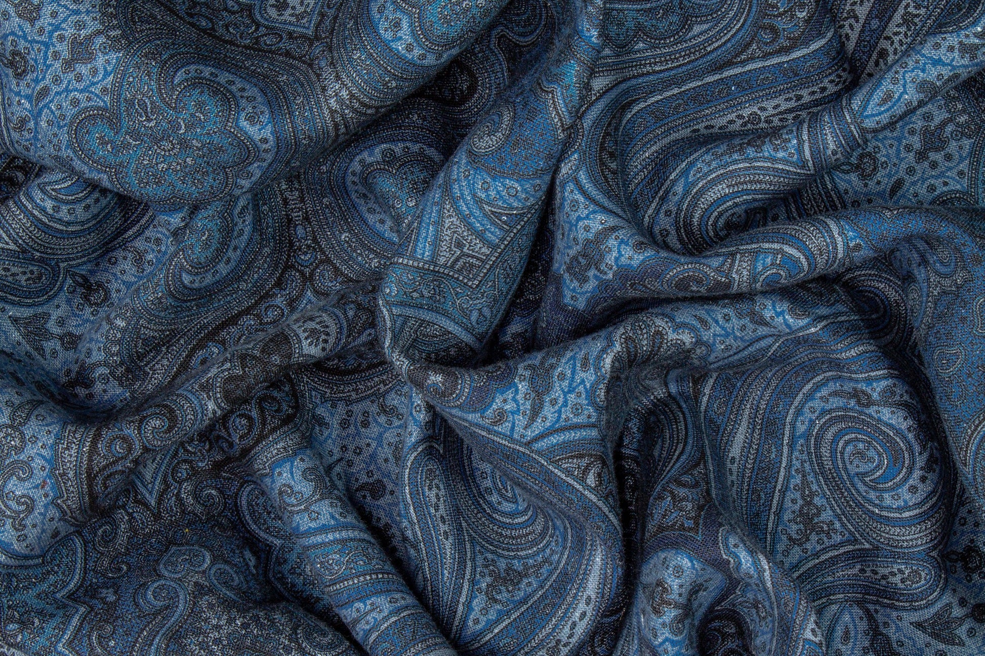 Etro - Blue Paisley Italian Linen - Prime Fabrics