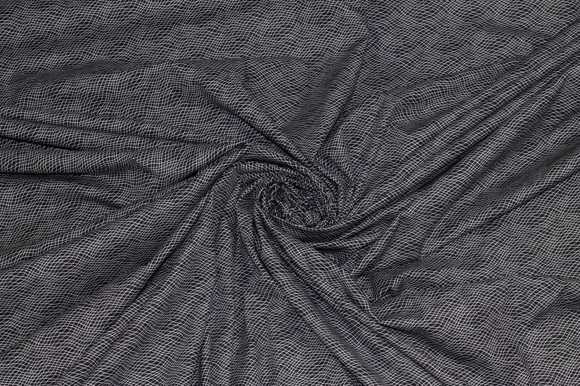 Black and White Wavy Italian Cotton - Prime Fabrics