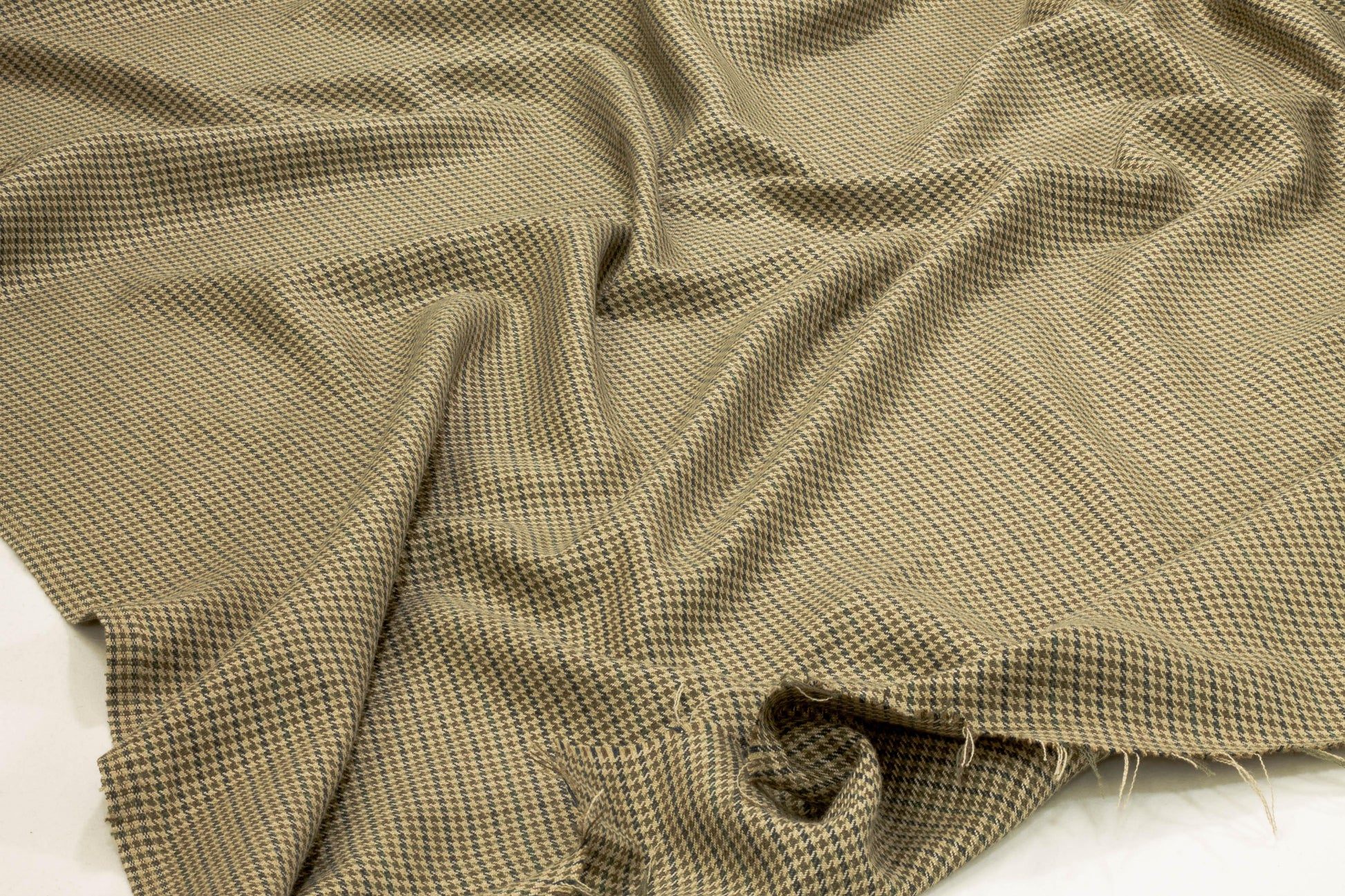 Camel Brown Shepherd's Check (Houndstooth) Italian Wool Suiting - Prime Fabrics