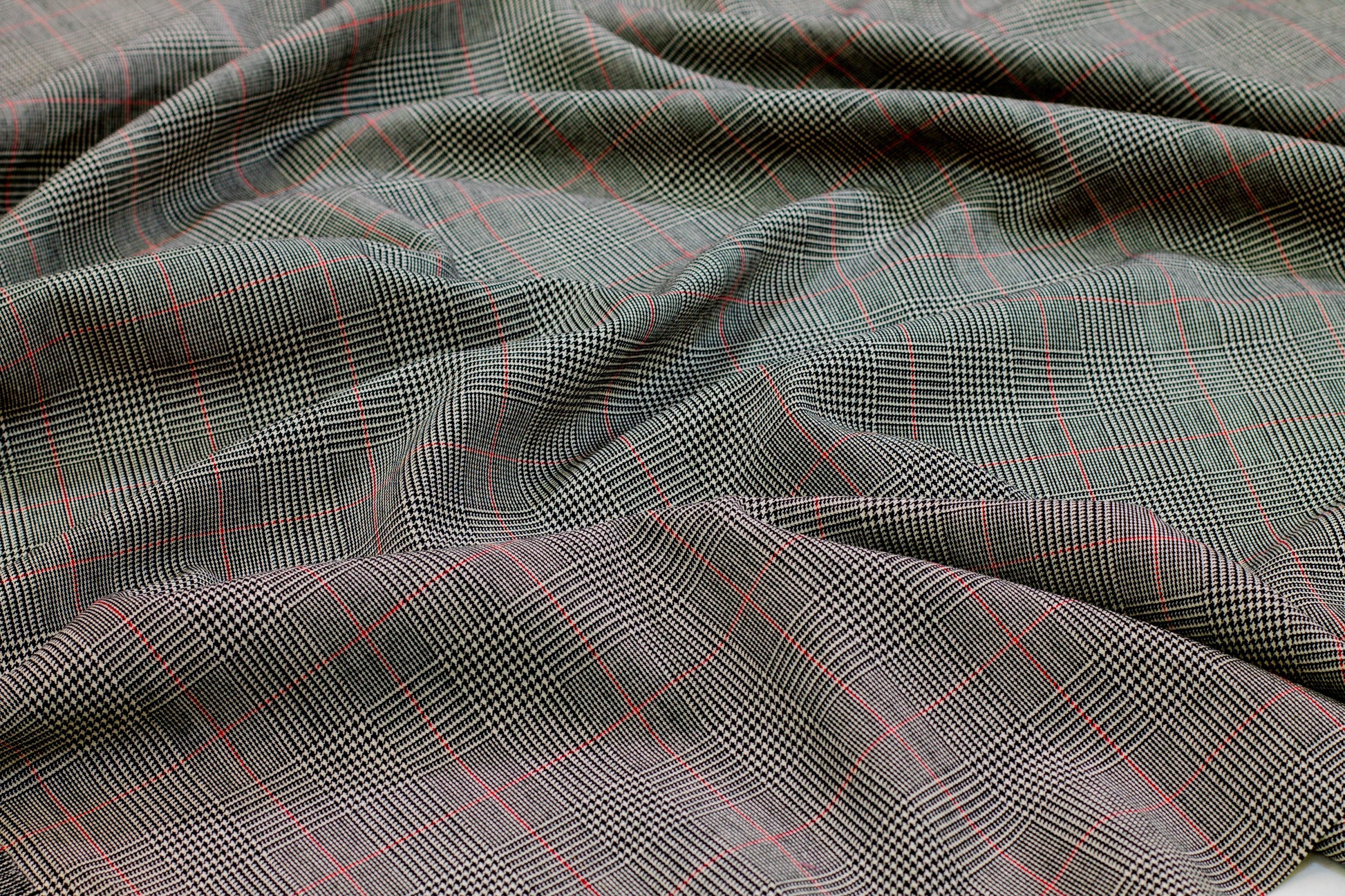 Gray Glen Check Italian Wool Suiting - Prime Fabrics