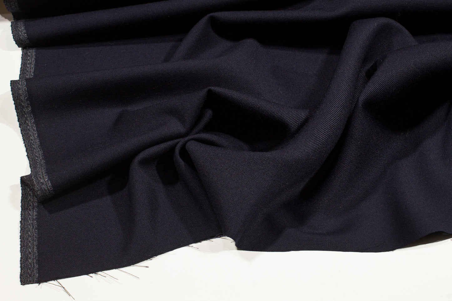 Navy Blue Italian Wool Suiting - Prime Fabrics